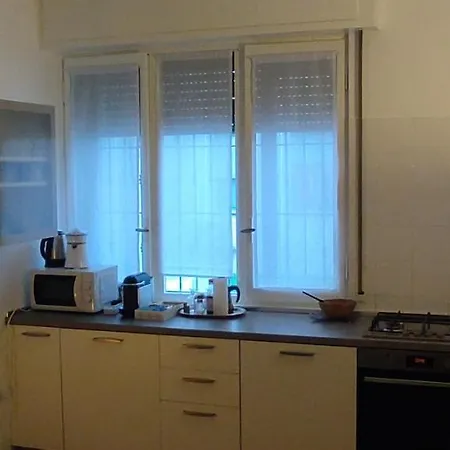 Apartment Melaverdeflat Porta Venezia-dateo Metro 4
